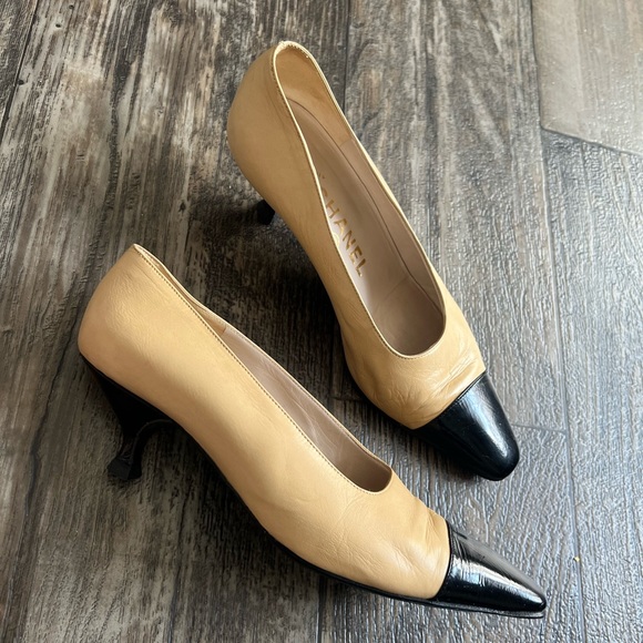 Vintage Chanel Cap Toe Kitten Heels - Picture 2 of 5